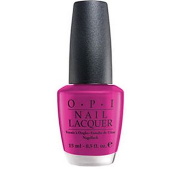 Opi Ate Berries In The Canaries Klasszikus körömlakk 15ml