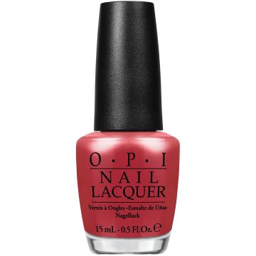 Opi Go With The Lava Flow Klasszikus körömlakk 15ml